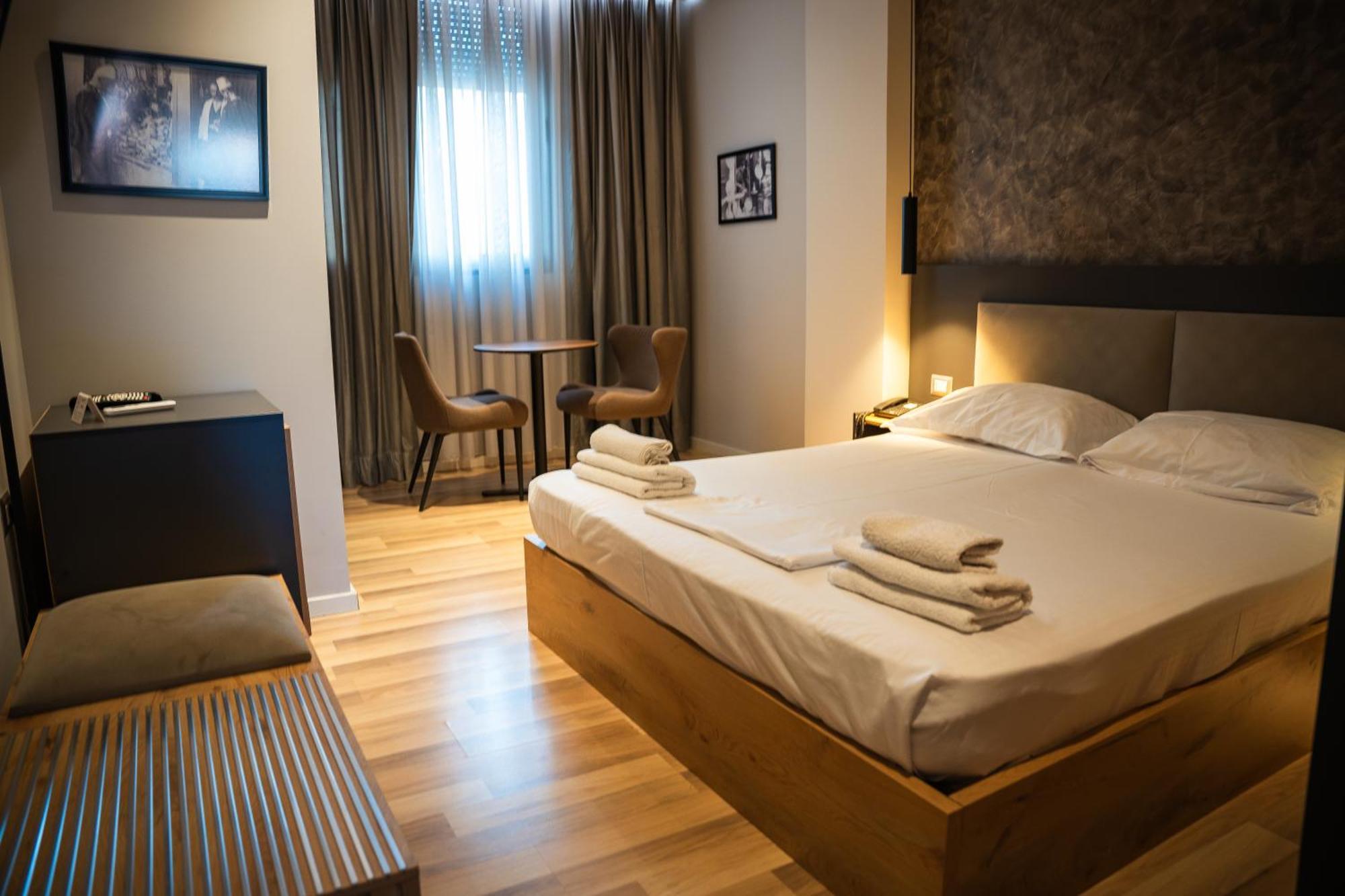 Center Boutique Hotel Tirana Zewnętrze zdjęcie