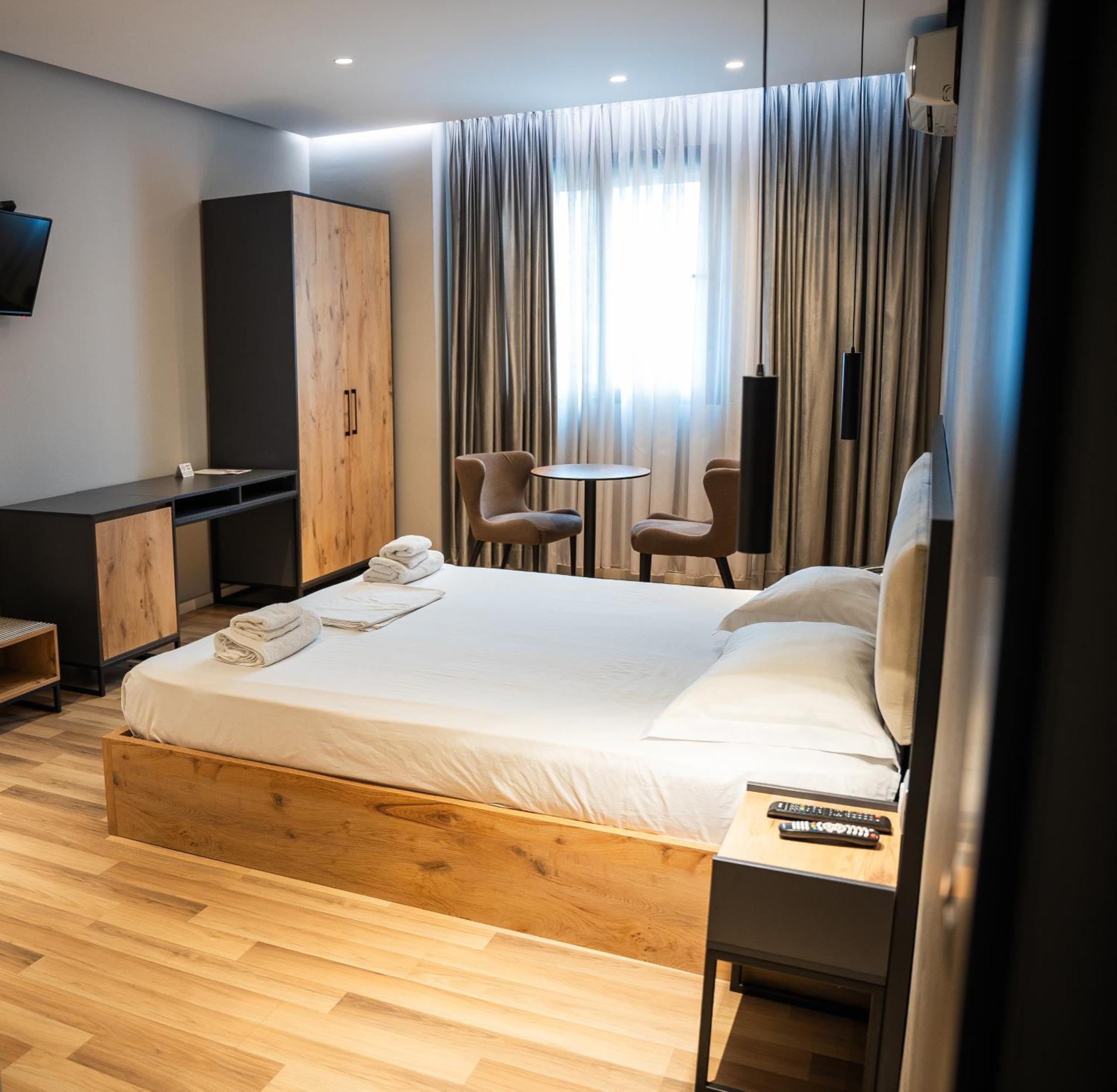 Center Boutique Hotel Tirana Zewnętrze zdjęcie